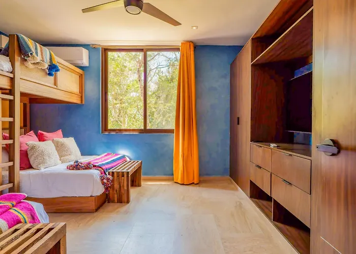 Casa Jaguar Xpu Ha