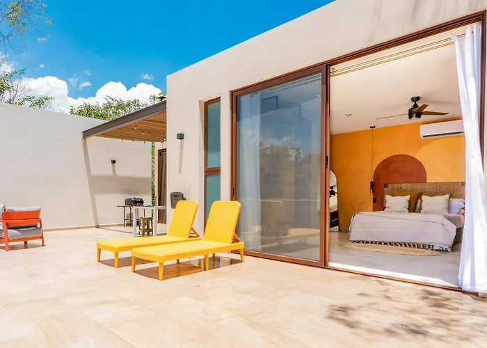 Casa Jaguar Xpu Ha